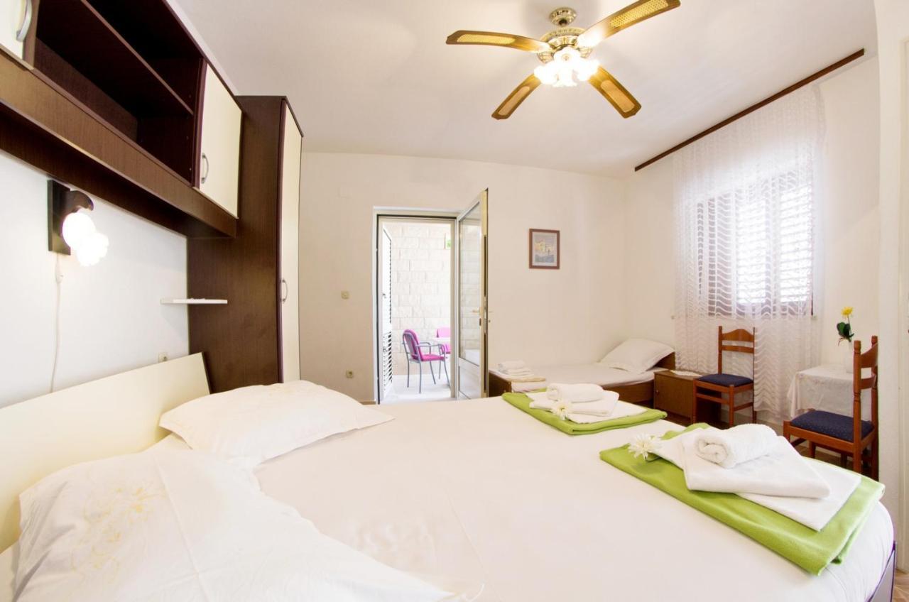 Beachfront House Pope B&B Selca (Brac) Exterior foto